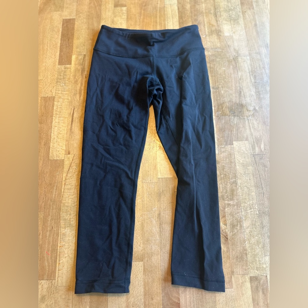 Lulu Lemon Align capri leggings. Size 4.